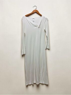 Hanro of Switzerland White Long Sleeve Nightgown Medium 10/12 US